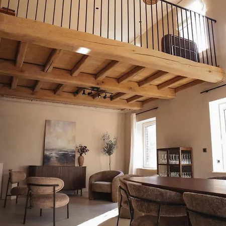 Maison Aimee بيت للعطل